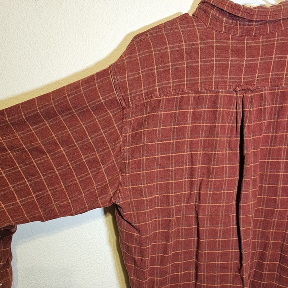 Red Columbia button up shirt flannel - Picture 13 of 14